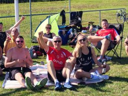 2025-09-06_Ossmannstedt - 06.09.2025 Zwei Frauen und sechs Männer sind zum diesjährigen VB-Turnier in Oßmannstedt angetreten. In dem Klasse organisierten Turnier konnten wir jedes Spiel gewinnen und den Turniersieg einfahren.